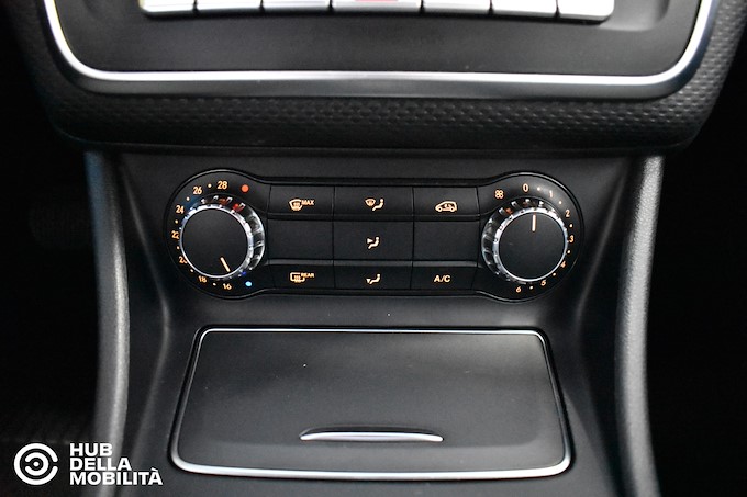 MERCEDES-BENZ A 160 d Automatic Executive